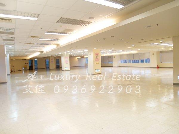 捷運西湖港墘內科辦公