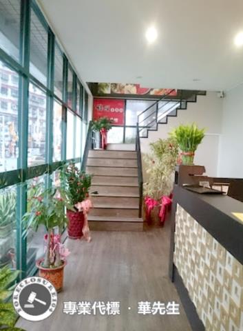 新北新莊店面拍賣-6