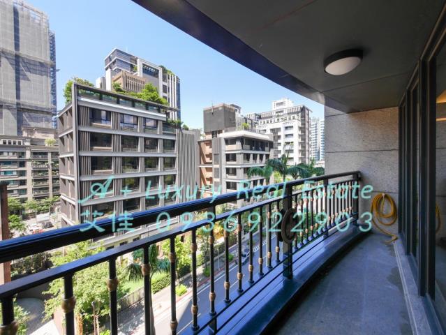 寶徠花園廣場