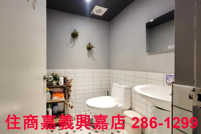 嘉義西區店面-8