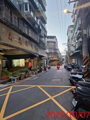 新北板橋拍賣華廈-3