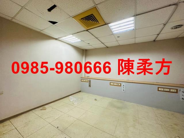 嘉義西區店面-9
