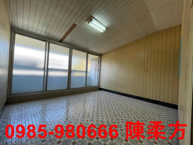 東區透天-12