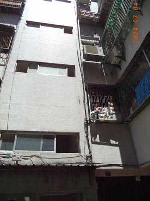 台中公寓法拍-4