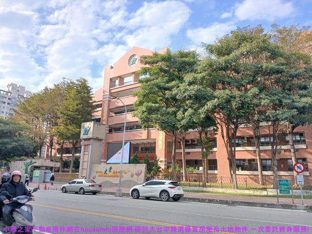 南屯透天-14