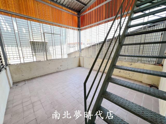 西區透天-12