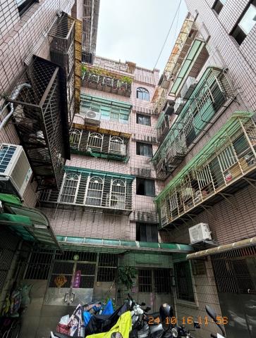 台北信義區公寓法拍-1