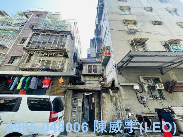 台北萬華法拍公寓-1