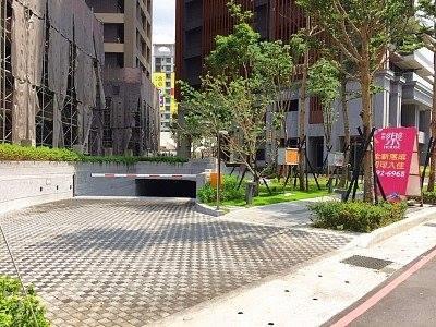 五股法拍大樓-6