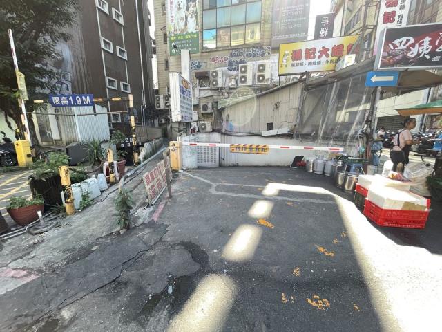 台北法拍大樓-4