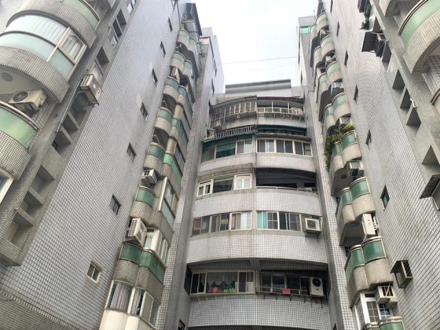 台北內湖拍賣華廈-3