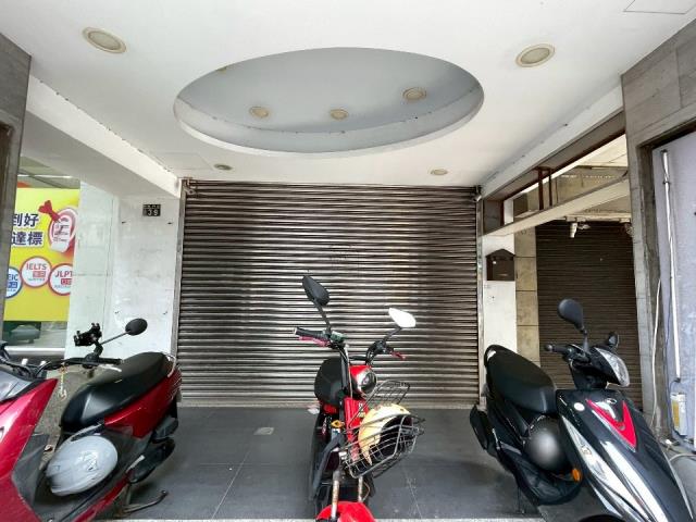東區拍賣透天-3