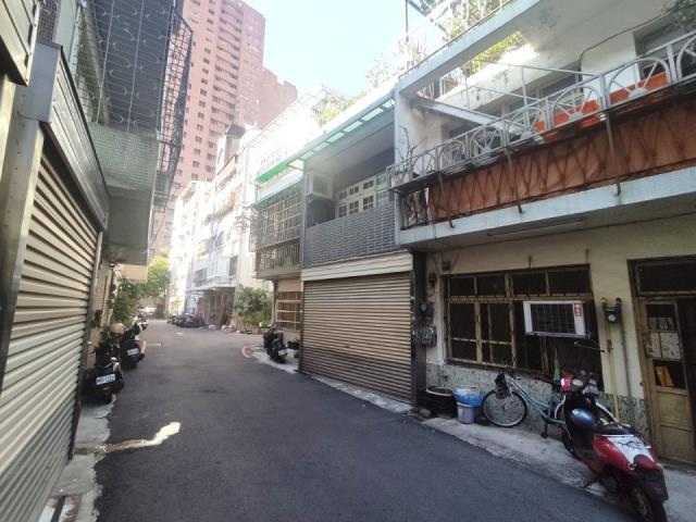 新竹北區透天拍賣-4
