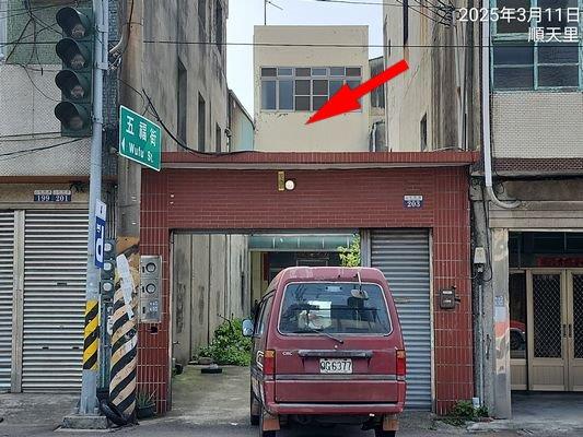 台中大甲法拍透天-3