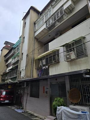 台北南港法拍公寓-2