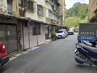台北南港法拍公寓-3