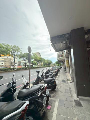 嘉義西區店面-10