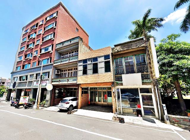 竹南中正路透天店面