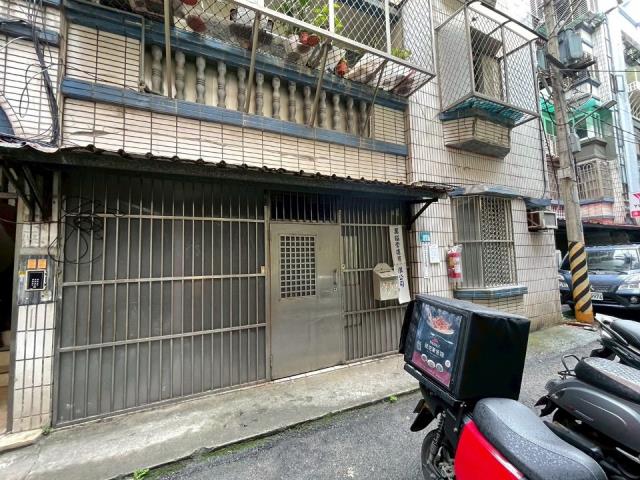新北淡水拍賣公寓-1