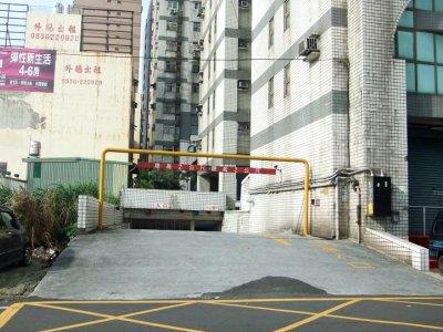 桃園平鎮法拍大樓-8