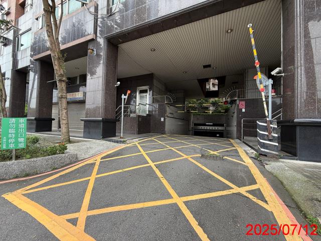 新北永和法拍大樓-9