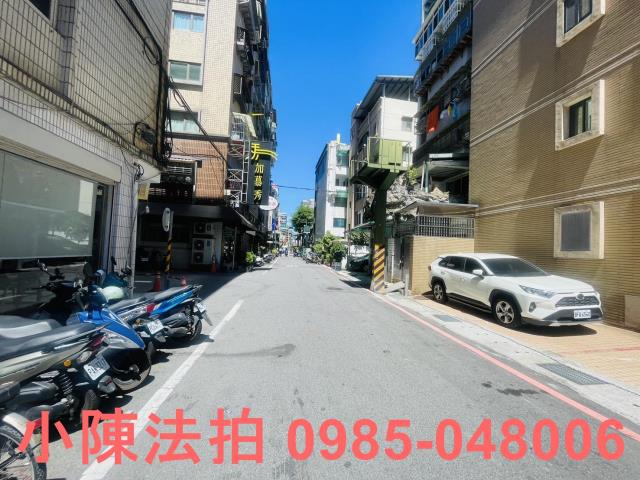 蘆洲華廈法拍-6