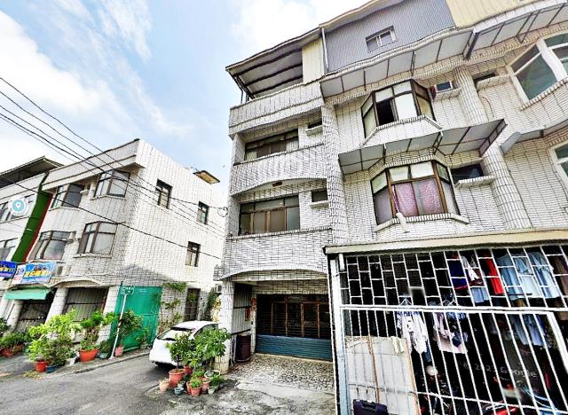 西港區南慶街邊間透天