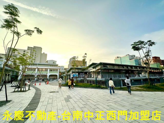 中西區透天-12