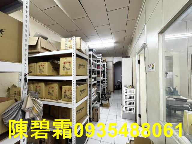 台南東區店面-8