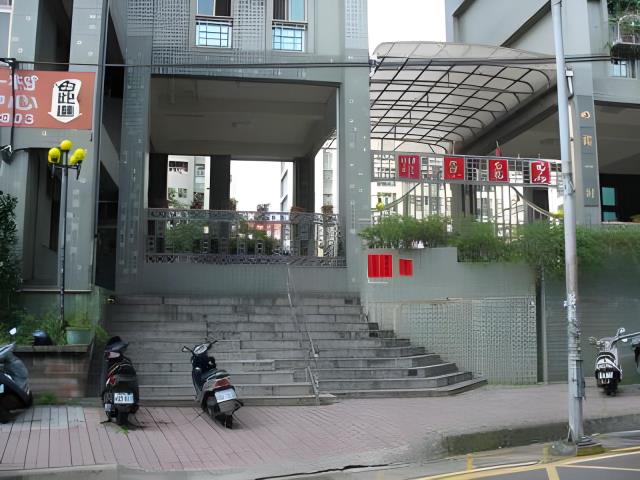 桃園華廈法拍-2