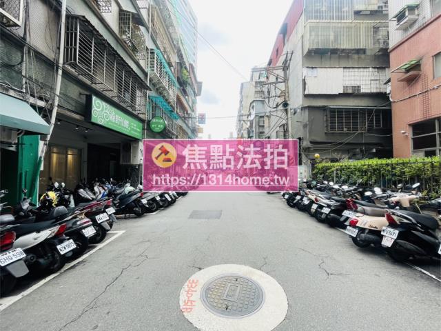 新北板橋拍賣大樓-9