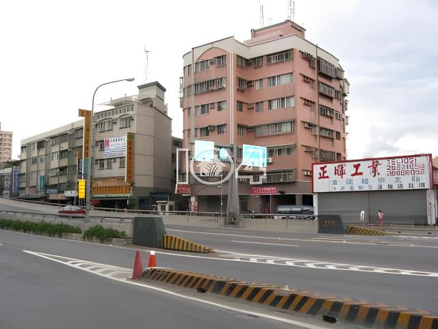 新北板橋大樓法拍-4