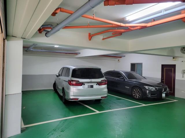 林口交流道大電梯別墅