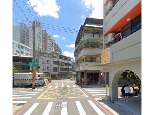 台中法拍透天-4