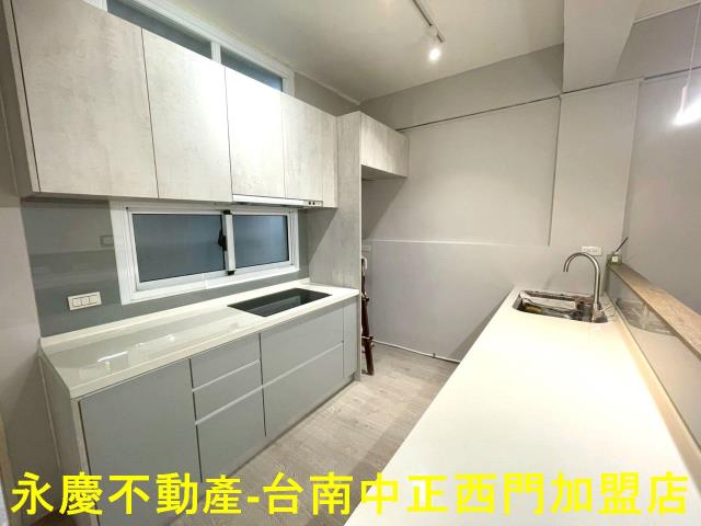 台南南區公寓-11