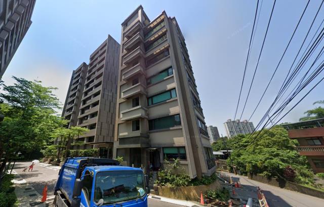 安樂區法拍華廈-1