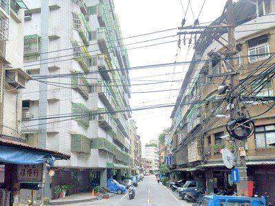 板橋拍賣大樓-5