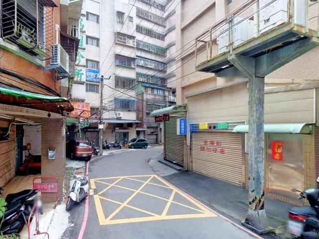 蘆洲華廈法拍-12