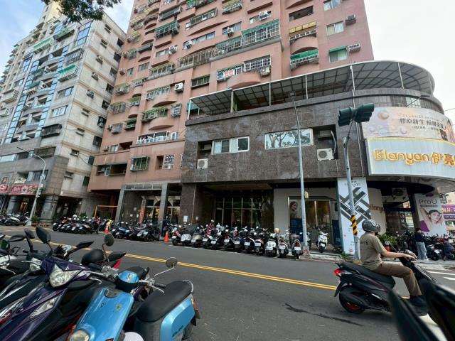 高雄左營法拍套房-8