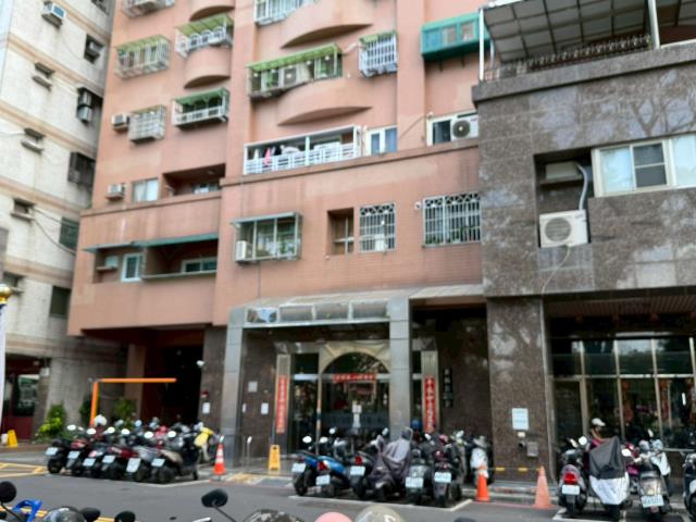 高雄左營法拍套房-10