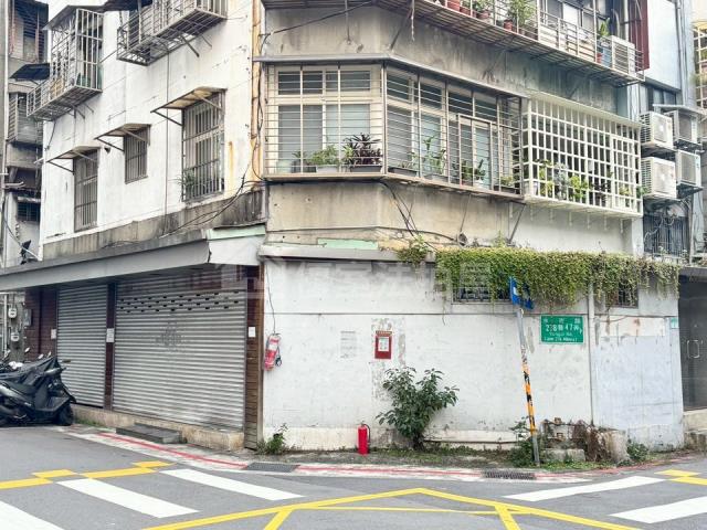 台北信義區拍賣公寓-3