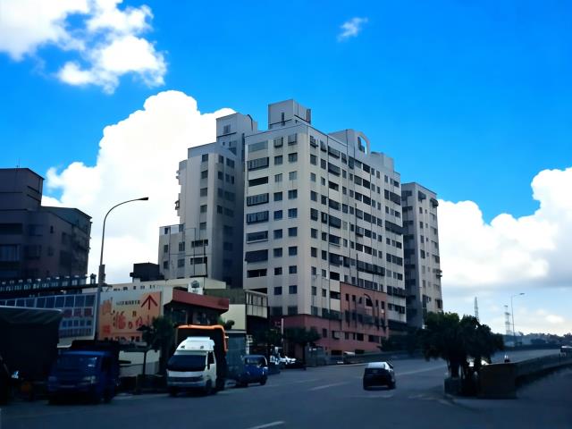 新北鶯歌拍賣大樓-2