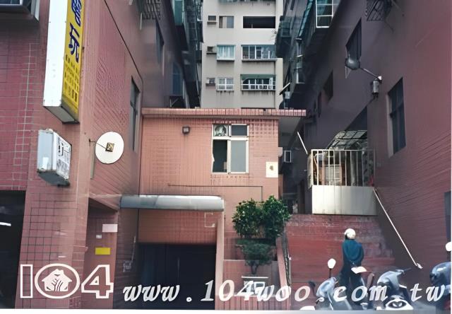 新北鶯歌拍賣大樓-5