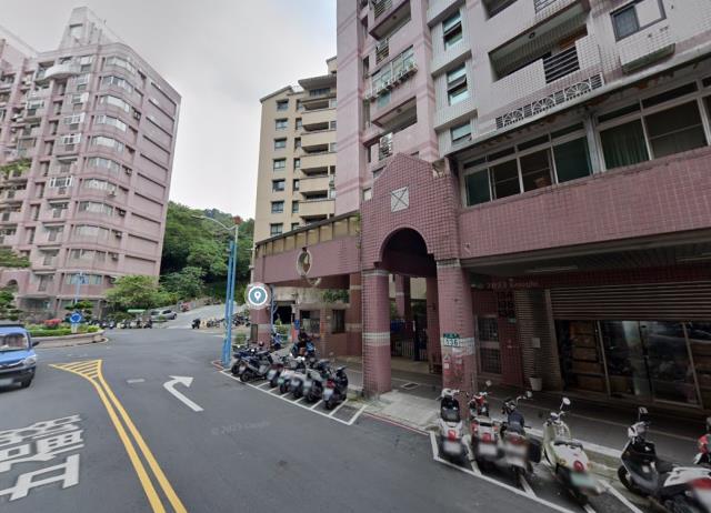 新北五股法拍大樓-11