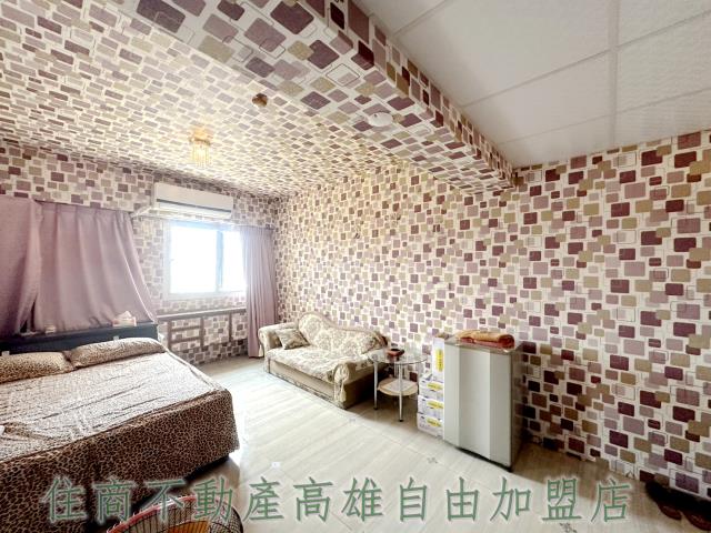 高雄新興區大樓-6