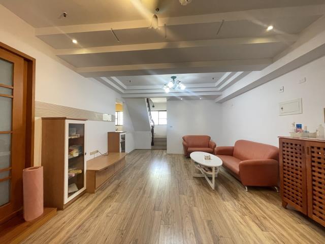 高雄岡山大樓-1