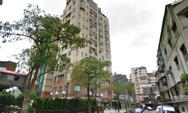 台北萬華法拍大樓-1