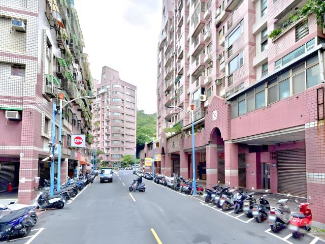 五股拍賣大樓-5