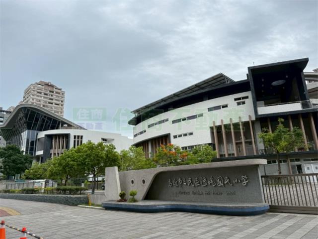 高雄三民區大樓-15