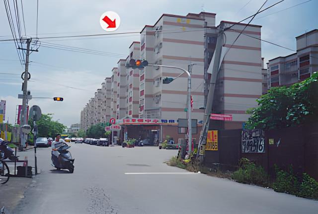 鳳山拍賣大樓-1